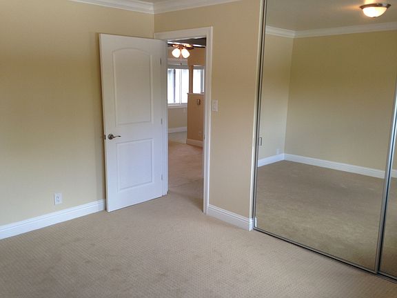 2nd image of 3085 Emerson St