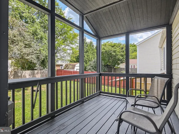 1424 Boulder Ln, Hanover, MD 21076