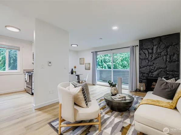 12429 NE 130th Court #G210, Kirkland, WA 98034