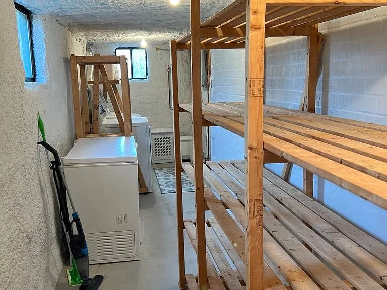 16 Marta Ave #BASEMENT — Photo 9