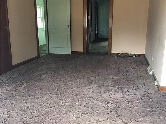 2nd image of 12045 Mahoning Ave NE
