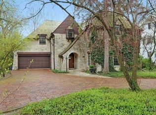 2714 Lincoln St, Evanston, IL 60201