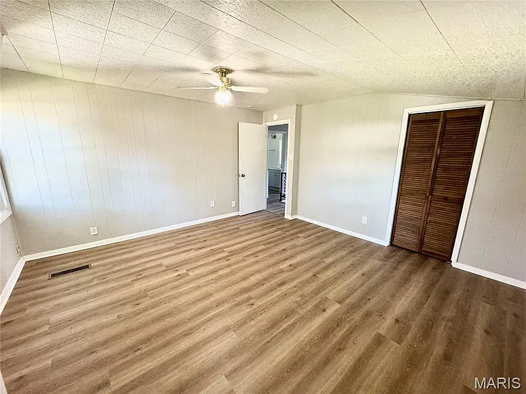 4720 Ruth St — Photo 51