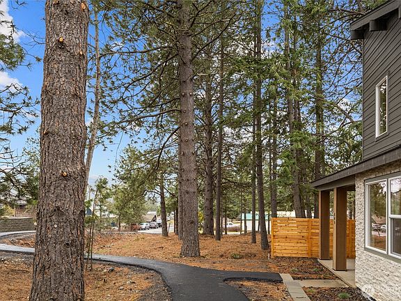 3rd image of 609 Compass (Lot 19) Place