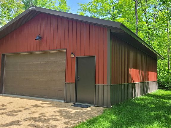 4th image of 2549 Blackwater Rd NW