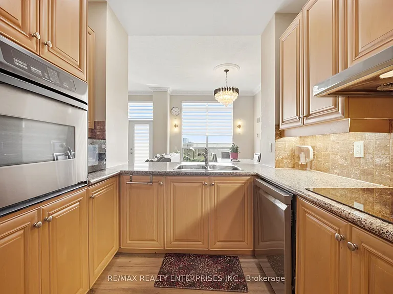 35 Kingsbridge Garden Cir #3301 — Photo 6