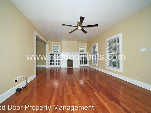 5th image of 2955 Broadway St