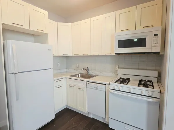 29 Bartholdi Ave, Jersey City, NJ