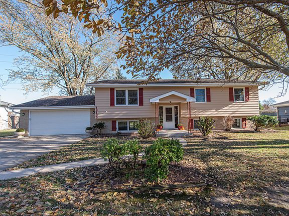 2nd image of 16135 S Farmingdale Dr