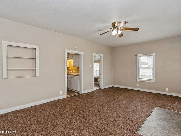 5th image of 514 N Avenue D