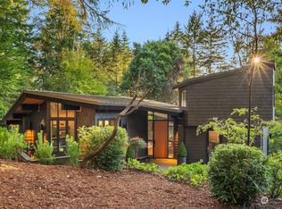 23017 Carey Rd SW, Vashon, WA 98070