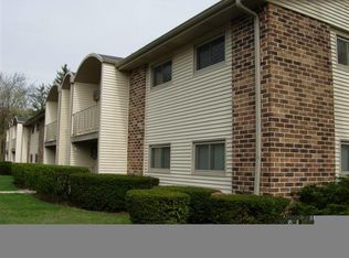 3921 W County Line Rd APT 12, Brown Deer, WI 53209