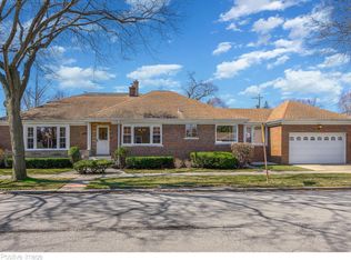 3000 W Chase Ave, Chicago, IL 60645