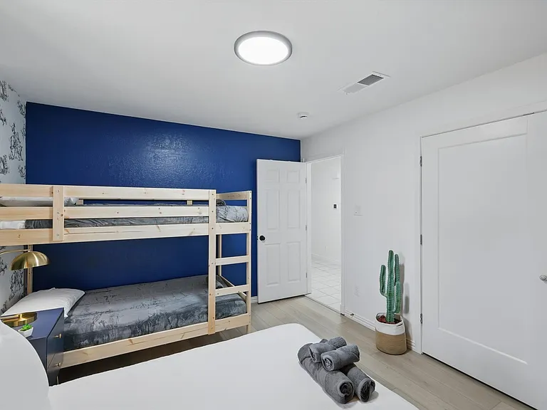 328 Shawnee Trl — Photo 23