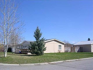 2nd image of 4902 N Glenbrook Rd