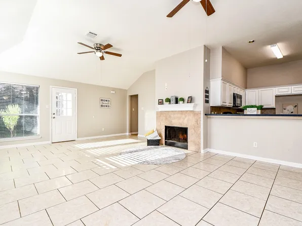 1307 E April Rain Ct, Missouri City, TX 77489