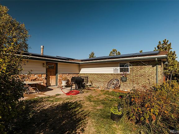 2nd image of 1168 Buttercup Road