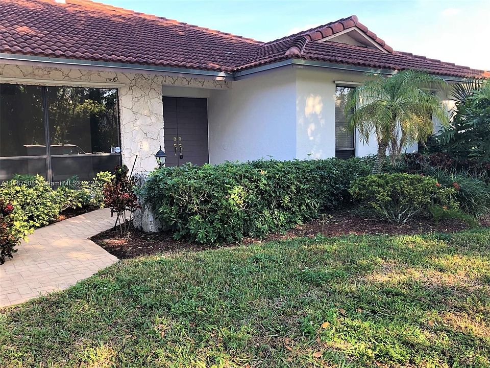 1st image of 859 NW 110th Ln #859