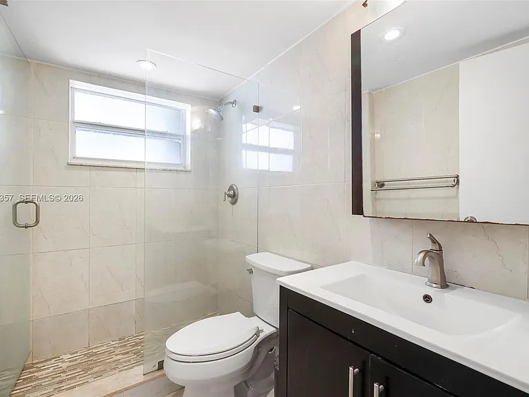 1300 Lincoln Rd #B402 — Photo 14
