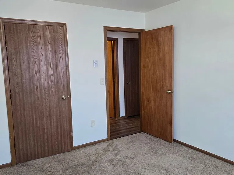 215 Weed St — Photo 5