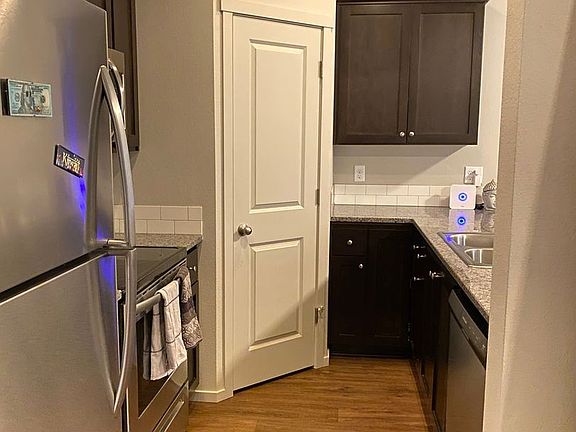 3rd image of 11552 NE 126th Ave