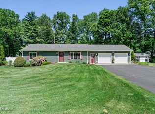 18 Mockingbird Lane, Queensbury, NY 12804