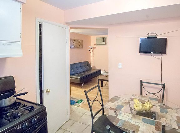 3rd image of 1415 N 24th Ave