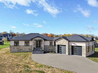 76 Navigation Dr, Prince Edward County, ON K8N0G1