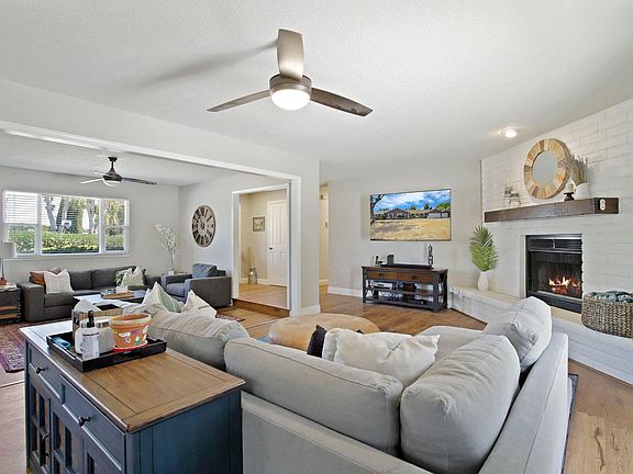 4th image of 16338 W Diablo Ct