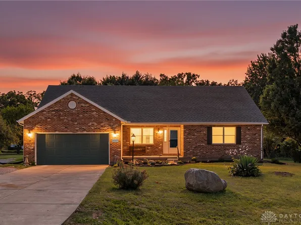 5467 Greg Dr, Saint Paris, OH 43072