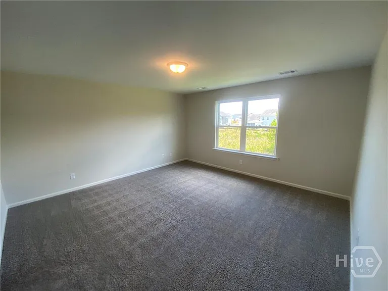 224 Cromer St — Photo 6