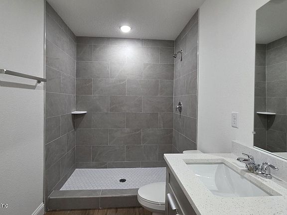 4th image of 5906 DIAMOND Street