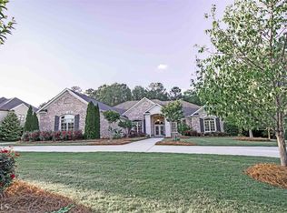 240 Maple Shade Dr, Tyrone, GA 30290