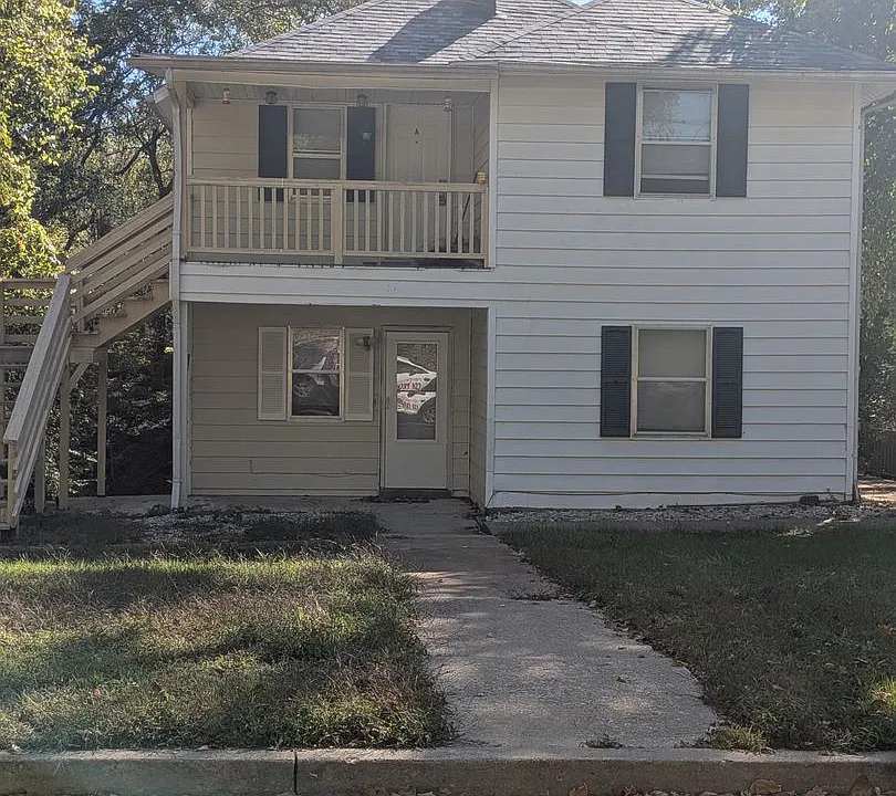 217 Capitol Ct