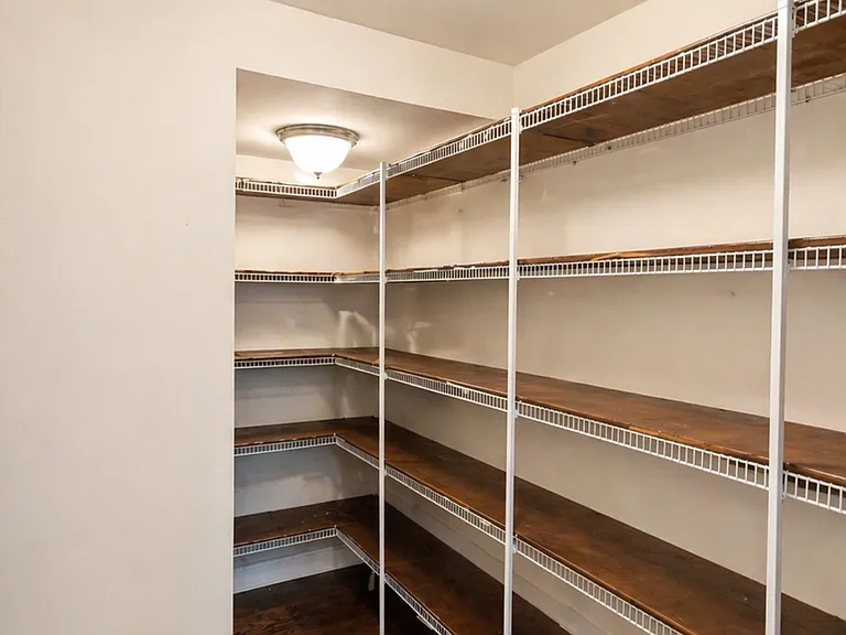 3634 Halcyon Dr — Photo 8