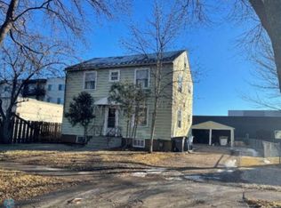 114 9th St S, Moorhead, MN 56560
