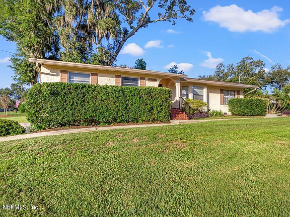 2nd image of 1604 MT VERNON Drive