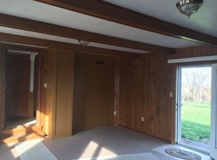 1358 Pottery Rd, Washington, MO 63090