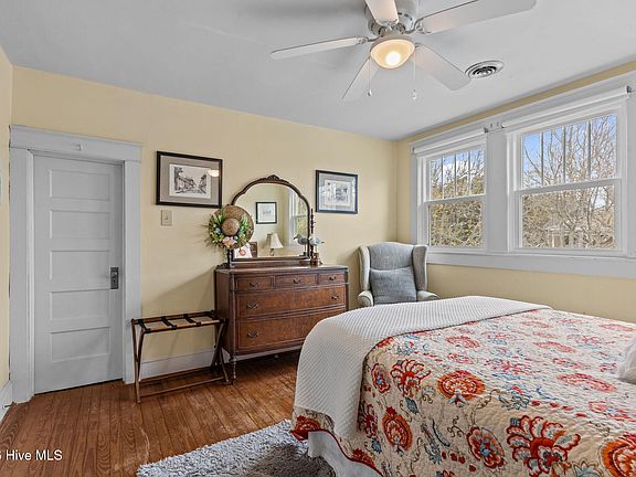 5th image of 708 Ann Street