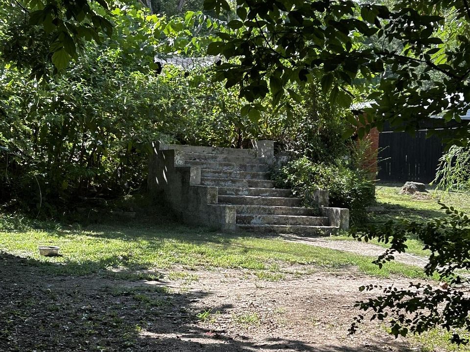 1st image of 306 Louisiana Ave