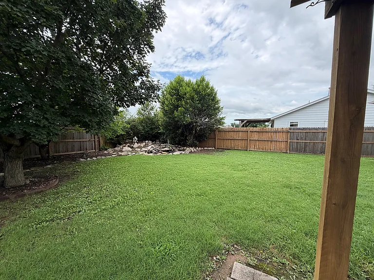 5230 Redbud Dr — Photo 11
