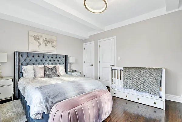 Sold by Hillel Realty Group | media 10