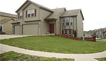 1st image of 977 Holly Dr