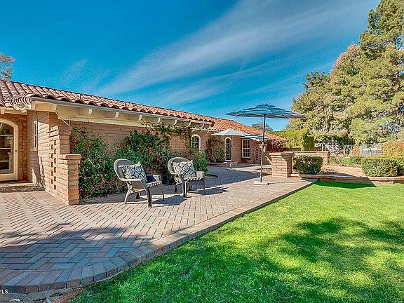 3rd image of 5602 E Oakhurst Way