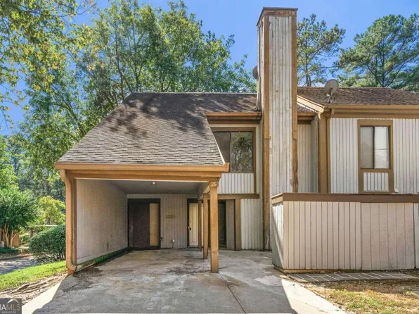35 Willowick Dr, Lithonia, GA 30038
