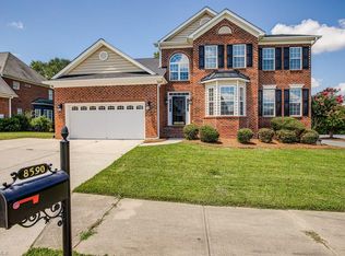 8590 Waterford Village Ct, Clemmons, NC 27012