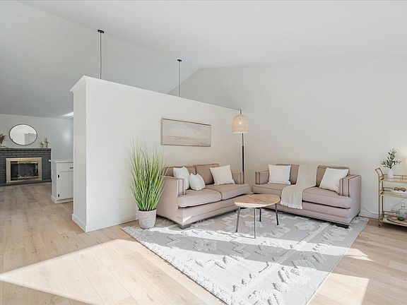 2nd image of 330 Bond Avenue