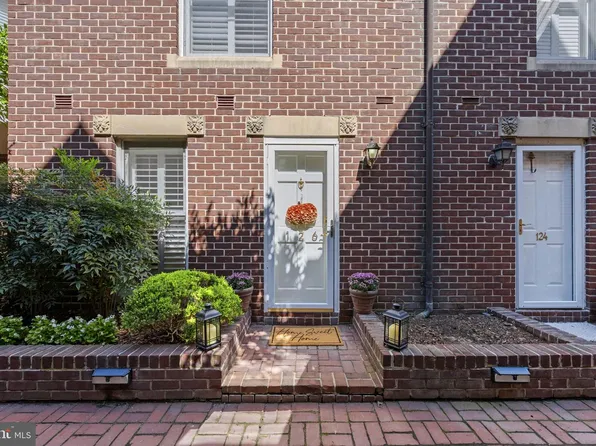 126 N Union St, Alexandria, VA 22314