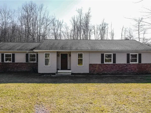 1170 Crackel Rd, Aurora, OH 44202