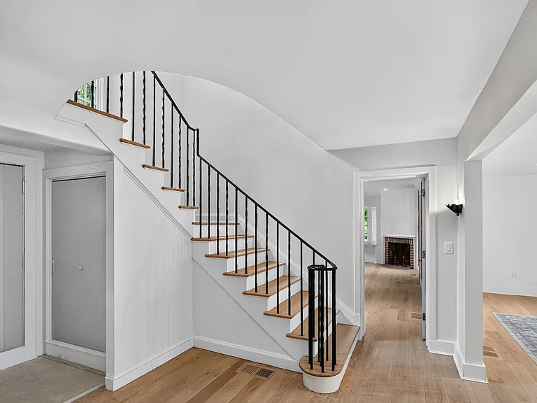 1085 Ridge Rd — Photo 27